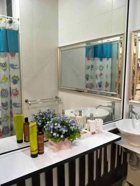 Kondominium untuk Disewa di Residence 8 - vLee . - PropertyGuru.com.my
