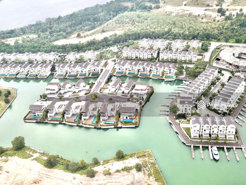 Emerald Bay Puteri Harbour, 1 Persiaran Bayu Delima, Emerald Bay