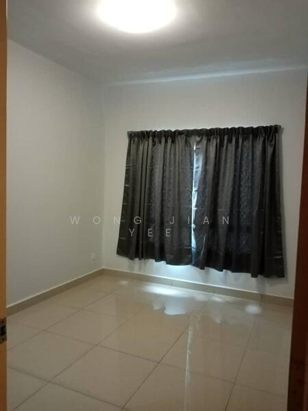 For Rent - Connaught Avenue