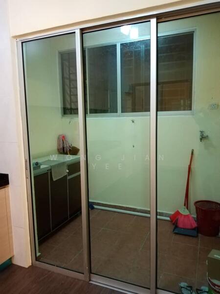For Rent - Connaught Avenue