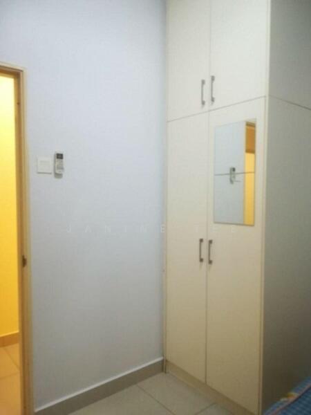 For Rent - Connaught Avenue
