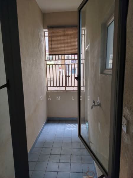 Townhouse for Sale in Taman Lagenda Mas (Cheras) - Sam Lee - Balcony - PropertyGuru.com.my