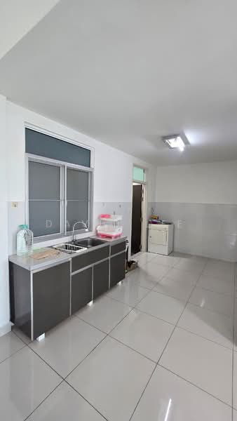 Condominium for Rent at Reflections Condominium - David Lee - Kitchen - PropertyGuru.com.my