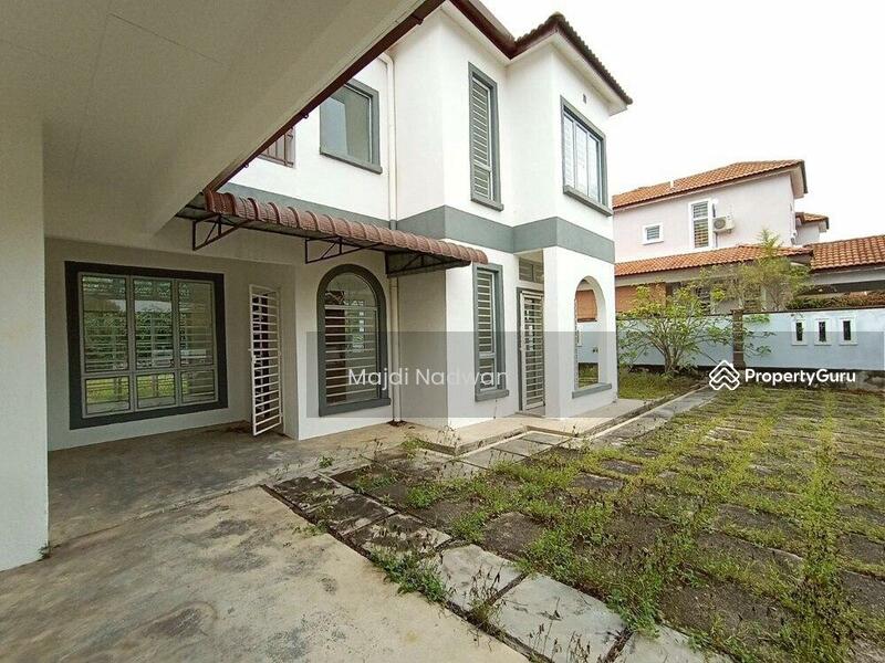 2 Storey Bungalow Bandar Springhill Port Dickson Lukut, Bandar