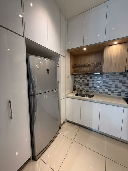 Service Residence for Rent at Suria Residence - Dante Leong Zhenwen - Kitchen - PropertyGuru.com.my