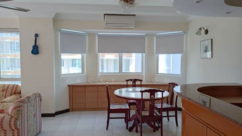 Condominium for Sale at Gold Coast Resort Condominium - Jacky Yeoh - Living Room - PropertyGuru.com.my