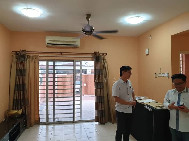 2.5-storey Terraced House for Rent in Bandar Putra Permai (Seri Kembangan) - MckayC TEH - PropertyGuru.com.my