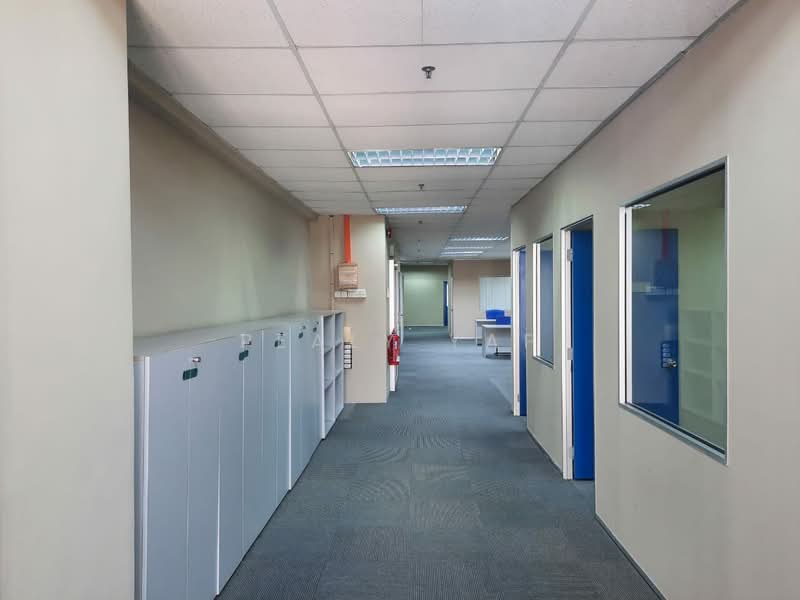 Office for Rent in Petaling Jaya (Selangor) - Pealy Yap - Corridor - PropertyGuru.com.my