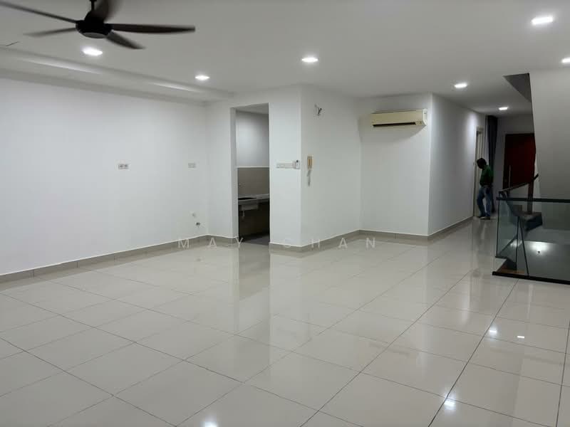 Banglo Pautan untuk Disewa di Cyber 9 (Cyberjaya) - MAY CHAN - Living Room - PropertyGuru.com.my