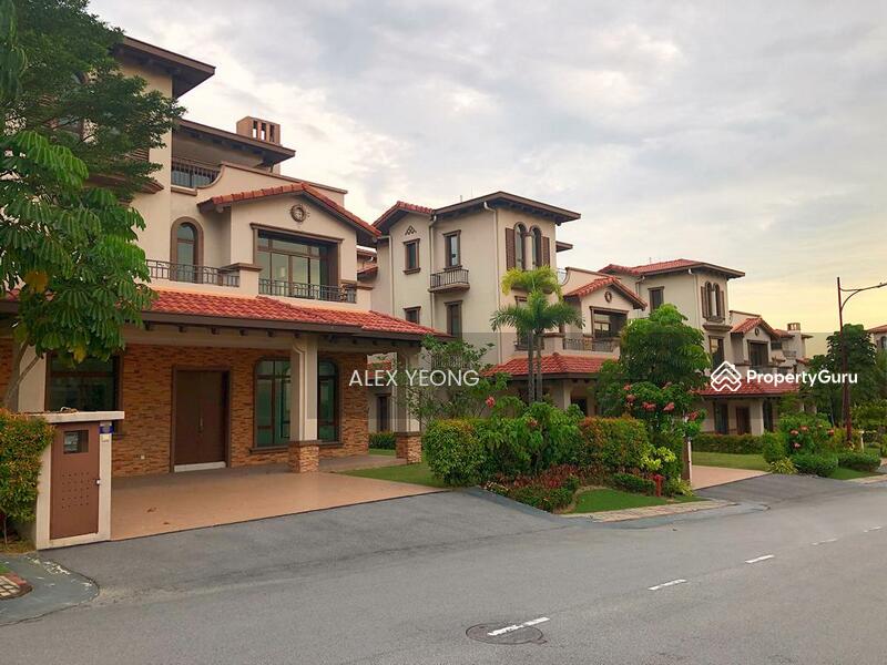 3 Storey Diamond City Bungalow Semenyih, Semenyih, Selangor, 6 Bedrooms