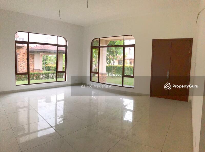 3 Storey Diamond City Bungalow Semenyih, Semenyih, Selangor, 6 Bedrooms