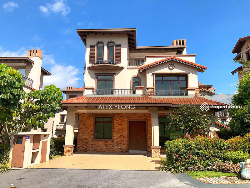 3 Storey Diamond City Bungalow Semenyih, Semenyih, Selangor, 6 Bedrooms