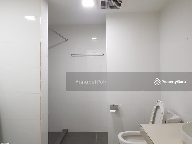 For Sale - Oakwood Hotel and Residence (The Nomad Sucasa)