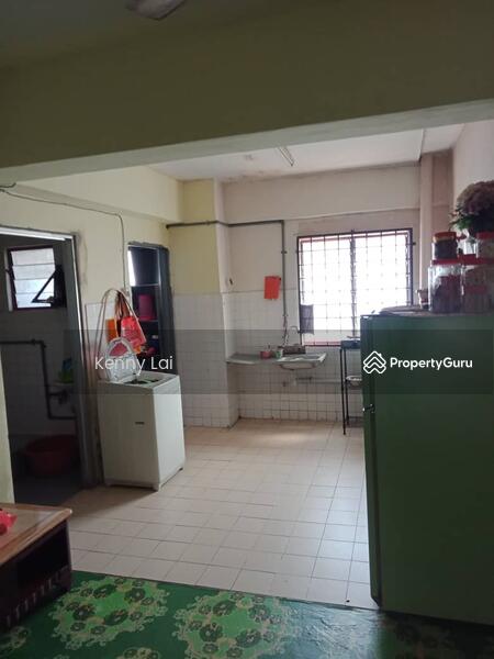 No Longer Available Pangsapuri Desa Pakar Sungai Besi Kuala Lumpur 3 Bedrooms 650 Sqft Apartments Condos Service Residences For Sale By Kenny Lai Rm 138 000 31667115