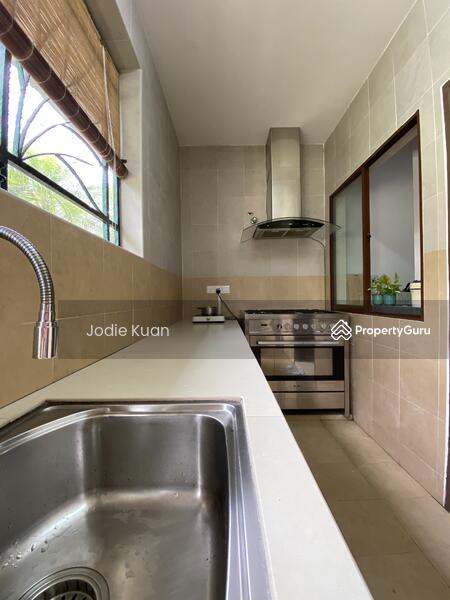 Wet Kitchen 