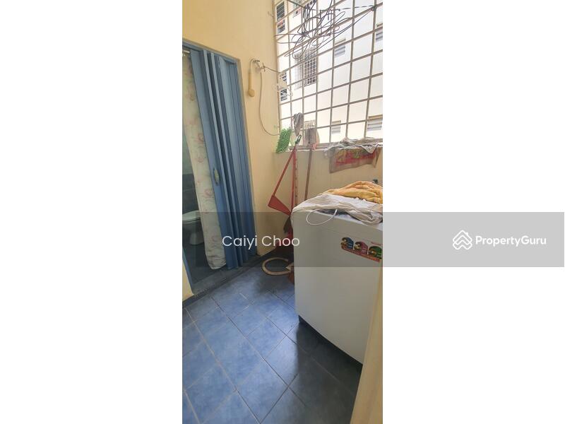 Apartment for Rent at Fully furnish Permai Lake view Apartment at Tambun - Caiyi Choo - Laundry area - PropertyGuru.com.my