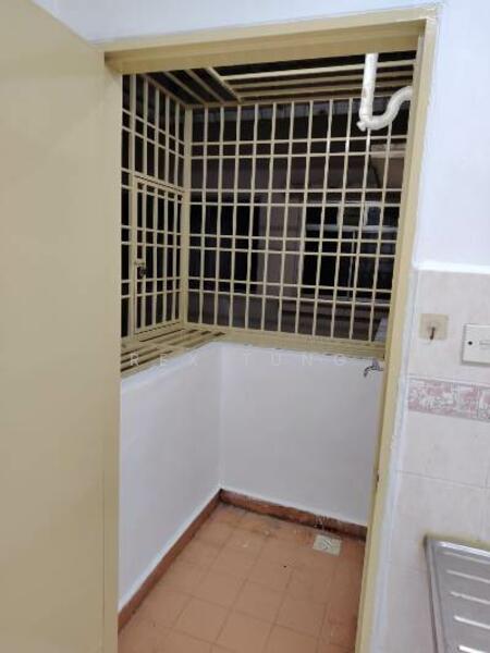 Untuk Disewa - Taman Kristal