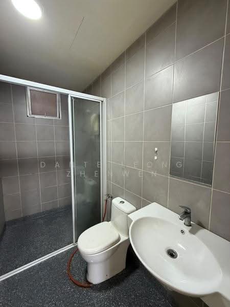 Service Residence for Rent at Savanna Executive Suite @ Southville City - Dante Leong Zhenwen - Bathroom - PropertyGuru.com.my