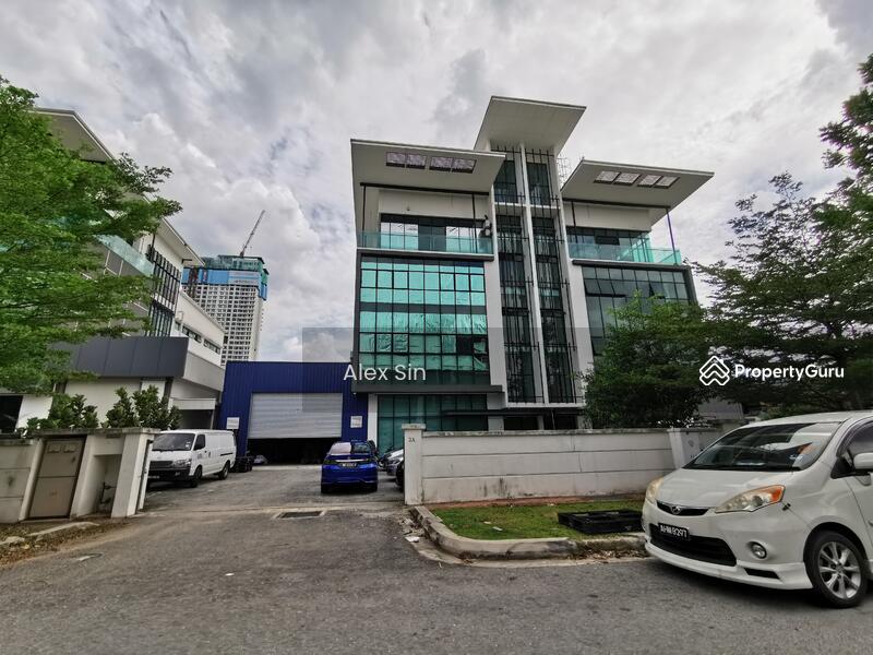 Untuk Dijual - Puchong 3.5 Storey Corner Lot Semi D Factory
