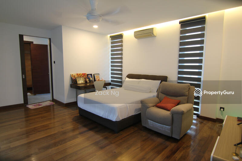 For Sale - Pinggiran Golf