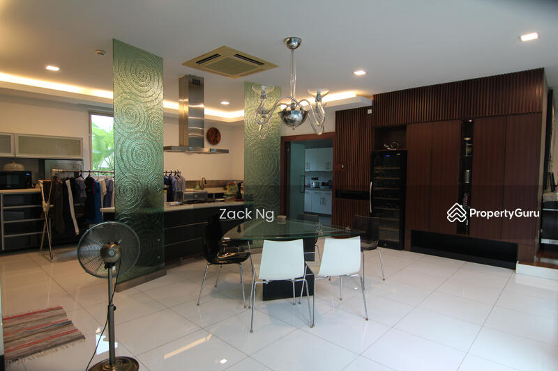 For Sale - Pinggiran Golf