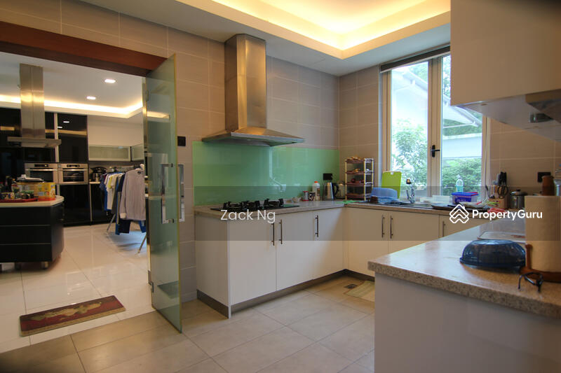 For Sale - Pinggiran Golf