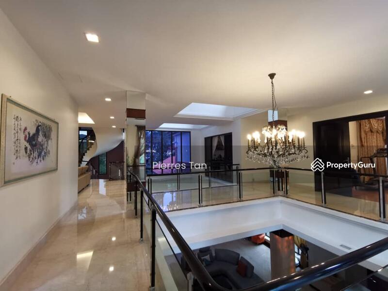 First floor walkway