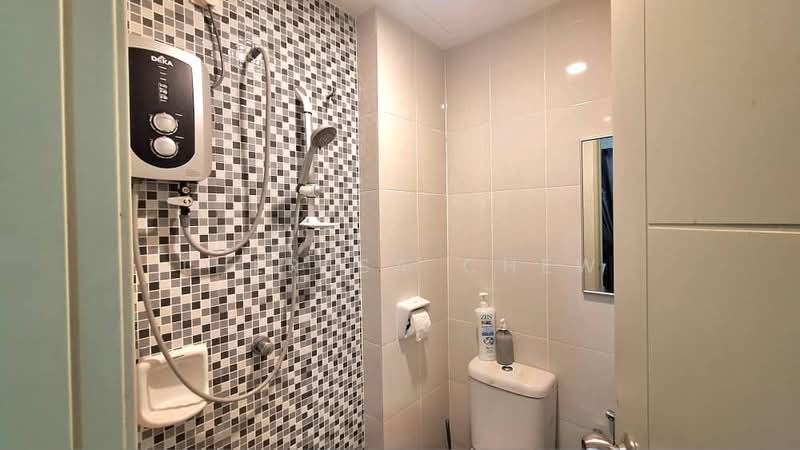 Condominium for Sale at The Meadow Park - Theresa Chew - Bathroom - PropertyGuru.com.my