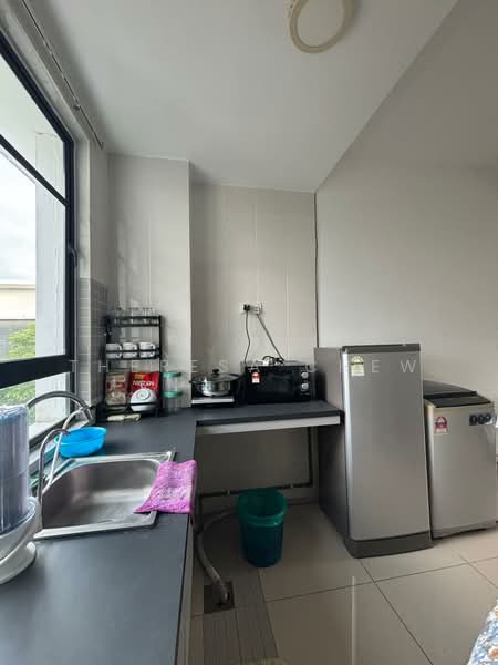Condominium for Sale at The Meadow Park - Theresa Chew - Kitchen - PropertyGuru.com.my
