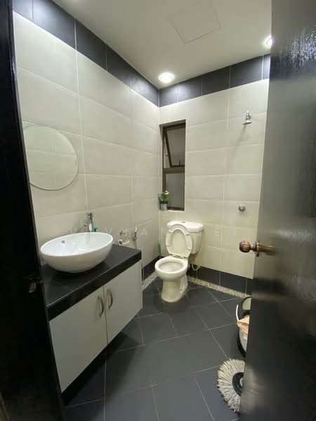 Kondominium untuk Dijual di Armanee - Vivian Lee - PropertyGuru.com.my
