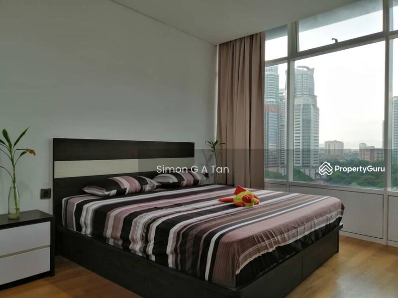 Master room with King Size Quality bed and mattress 