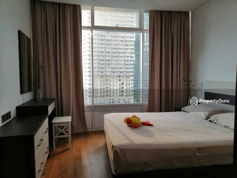 second room same size as master room with attached bathroom too