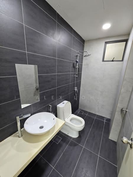 Kediaman Servis untuk Disewa di Damai Hillpark - Alex Loh - Bathroom - PropertyGuru.com.my