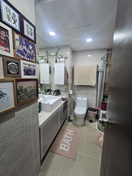 Kondominium untuk Dijual di Saujana Residency - JeffSally Lee - Bathroom - PropertyGuru.com.my
