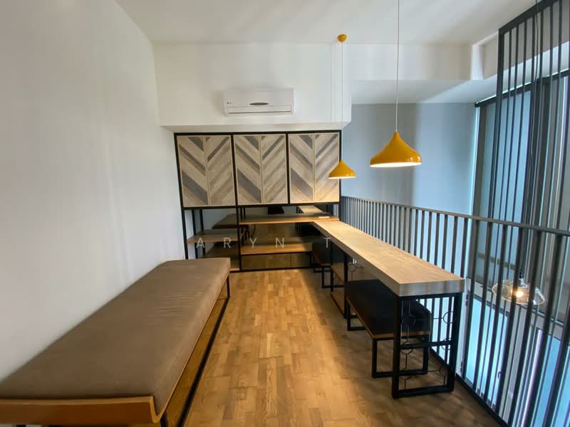 For Rent - Twy Duplex Condos