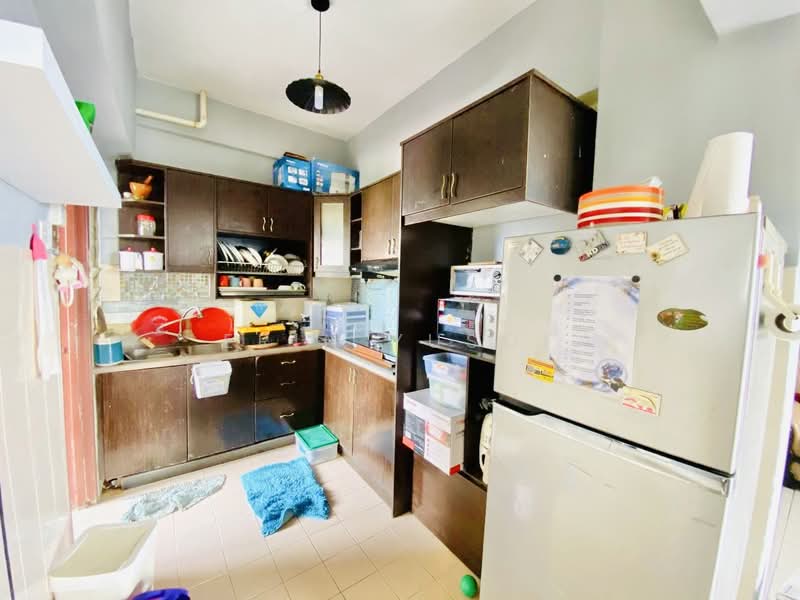 Pangsapuri untuk Dijual di Selesa I Resort Apartment (Pangsapuri Damai Mewah B) - Erin Yusof - Kitchen - PropertyGuru.com.my