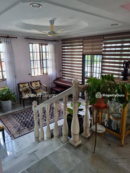 Untuk Dijual - 3 Storey Royal Mansion Bangsar