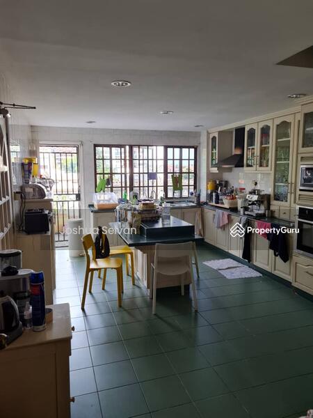 Untuk Dijual - 3 Storey Royal Mansion Bangsar