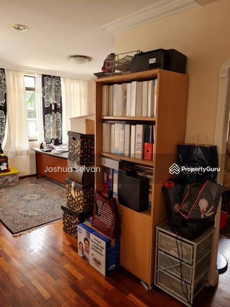 Untuk Dijual - 3 Storey Royal Mansion Bangsar