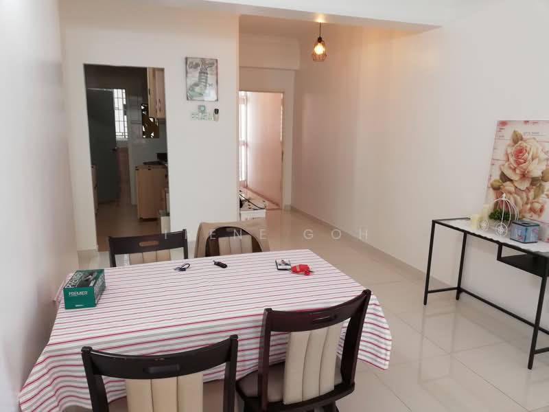 Condominium for Rent at Grand Ocean - Irene Goh - Dining Room - PropertyGuru.com.my