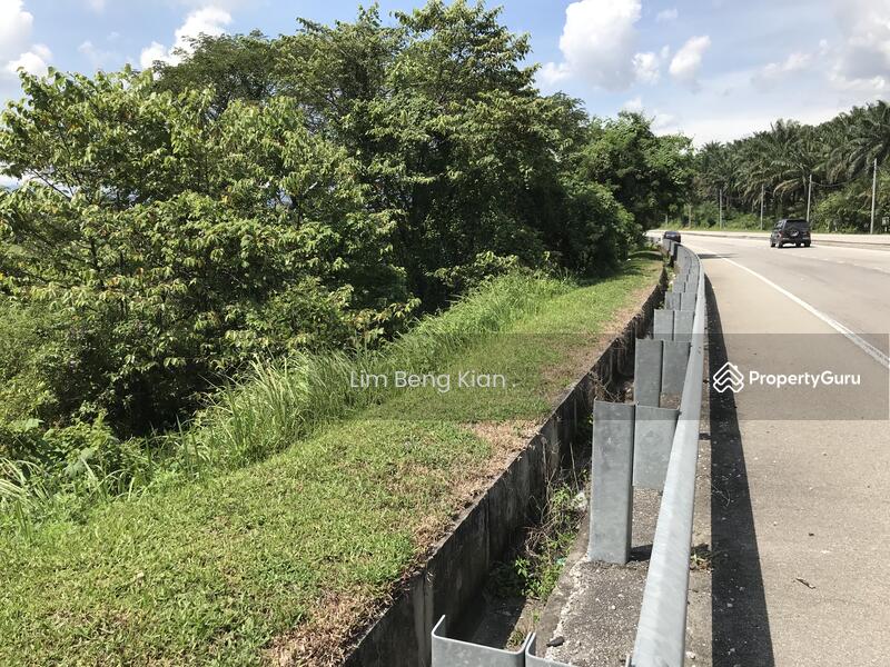Untuk Dijual - 2.76 acres prime land next to Pengkalan 2 industrial area ,Pengkalan,Menglembu,Perak