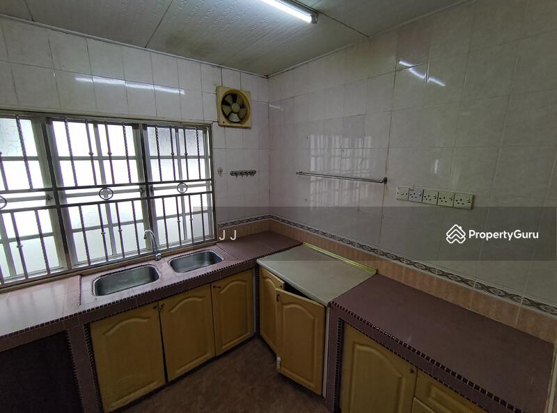 2-storey Terraced House for Sale in Kota Kemuning (Shah Alam) - JJ Wang - WET KITCHEN - PropertyGuru.com.my