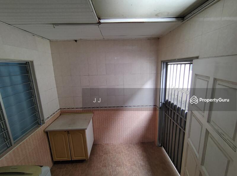 2-storey Terraced House for Sale in Kota Kemuning (Shah Alam) - JJ Wang - WET KITCHEN - PropertyGuru.com.my