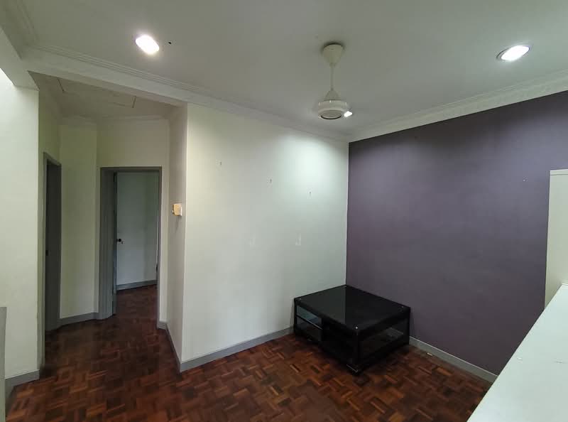 2-storey Terraced House for Sale in Kota Kemuning (Shah Alam) - JJ Wang - FAMILY HALL UPSTAIRS - PropertyGuru.com.my