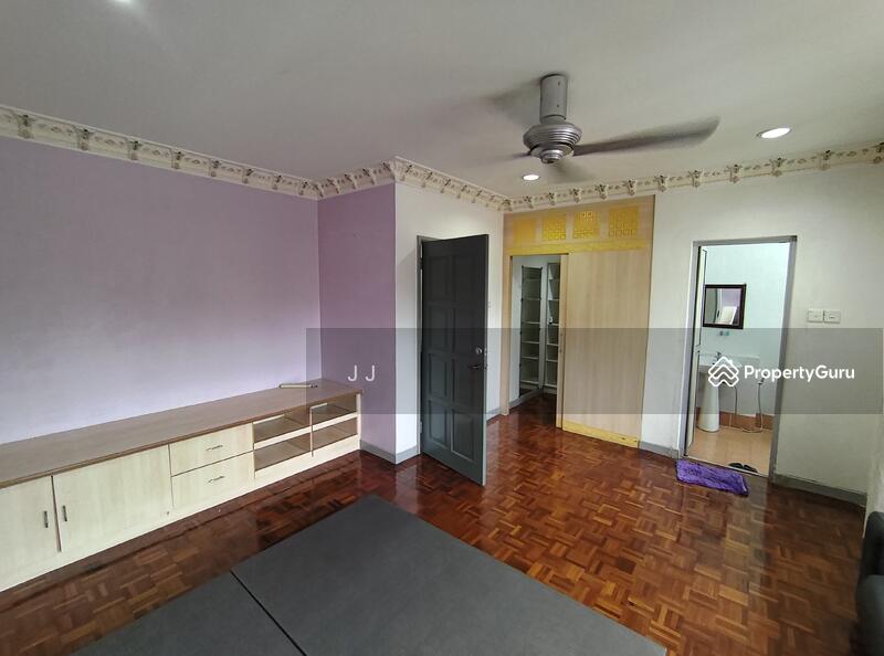 2-storey Terraced House for Sale in Kota Kemuning (Shah Alam) - JJ Wang - MASTERBEDROOM  - PropertyGuru.com.my