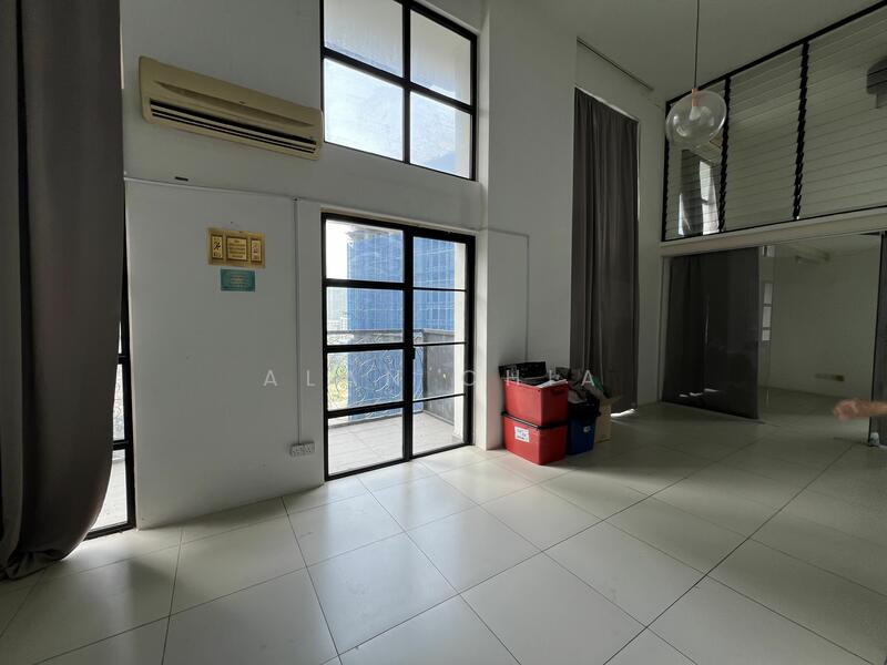 For Rent - SOHO @ Empire City