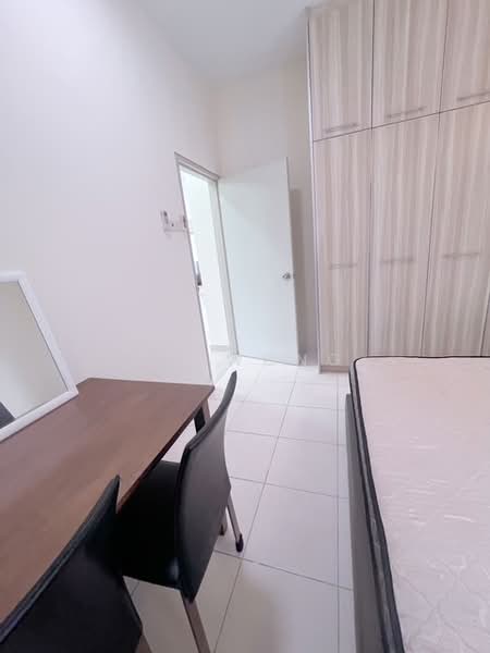 Kondominium untuk Disewa di SetiaWalk - GG Wong - Bedroom - PropertyGuru.com.my