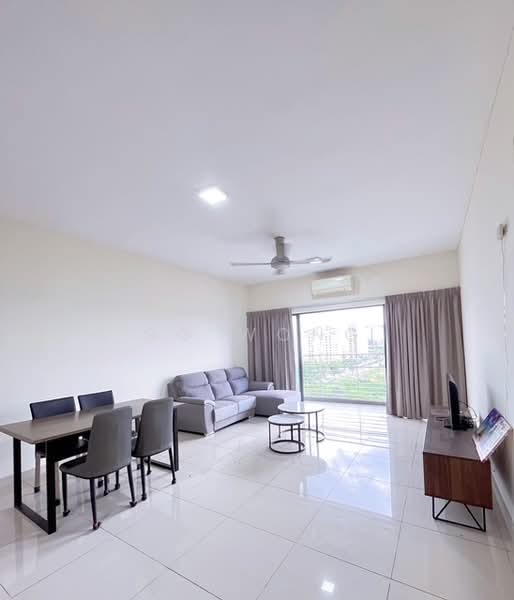 Kondominium untuk Disewa di SetiaWalk - GG Wong - Living Room - PropertyGuru.com.my
