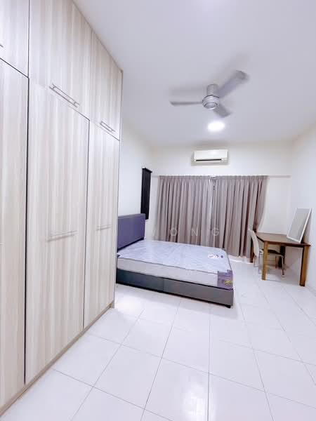 Kondominium untuk Disewa di SetiaWalk - GG Wong - Bedroom - PropertyGuru.com.my