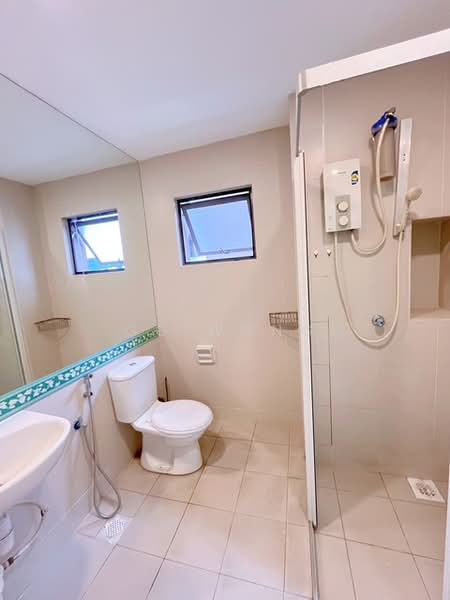 Kondominium untuk Disewa di SetiaWalk - GG Wong - Bathroom - PropertyGuru.com.my